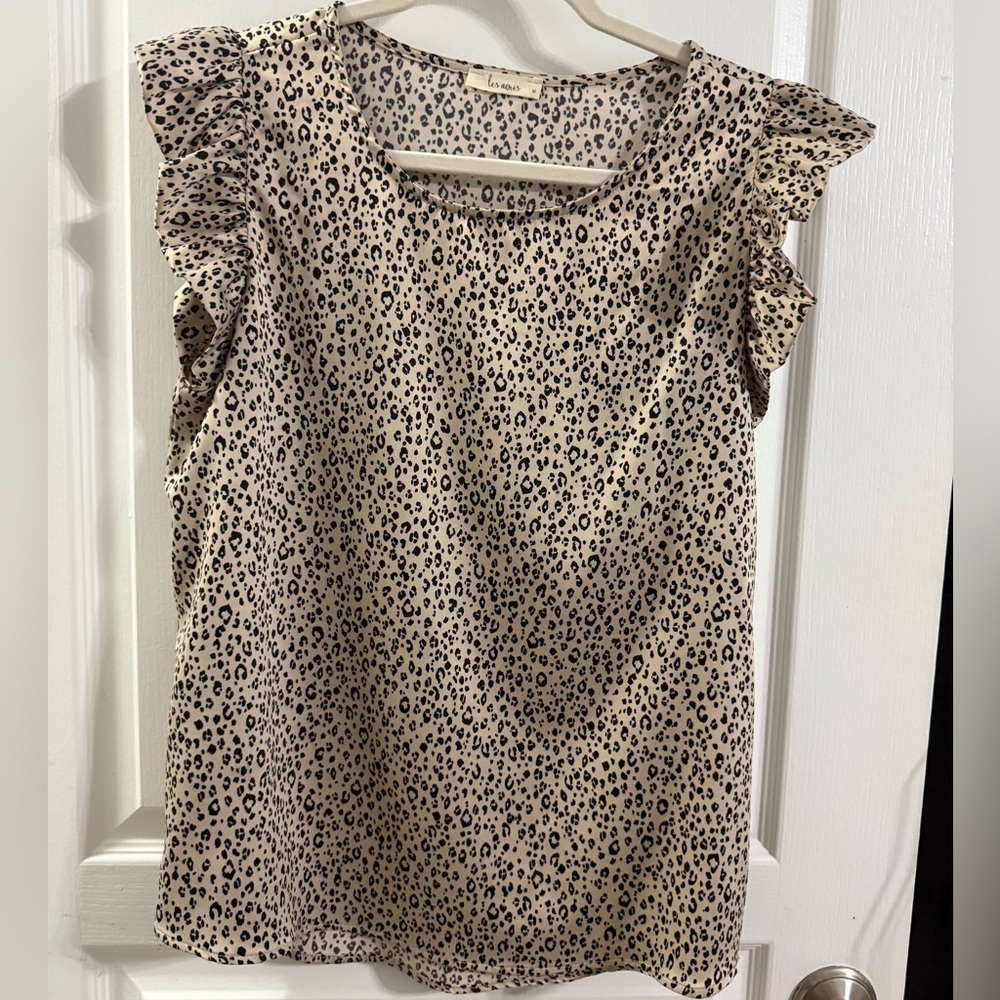 Les Ami’s size medium Elegant Animal Print Ruffle Sleeve Blouse worn once